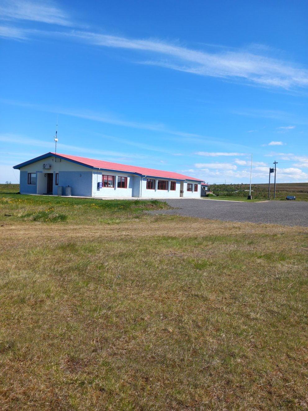 Þetta er skólahúsið á Svalbarði.